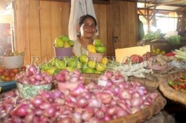 Cuaca Ekstrem di Parepare, Harga Bawang Merah Hingga Tomat Naik