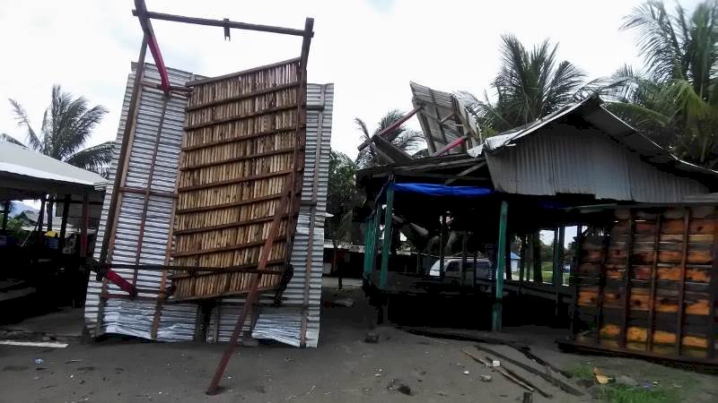 Suasana di Pantai Wisata Ammani, Jumat (4/1/2019).