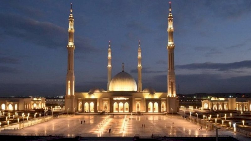 Masjid Al-Fattah Al-Alim di Kairo. (Foto: Ahram.org)