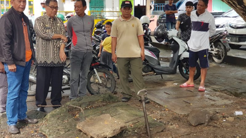 Pantau Aksi Jumat Peduli, Wawali Parepare Instruksikan Pengerukan Drainase