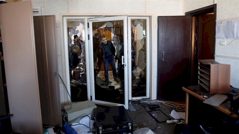 Kelompok Bersenjata Obrak-abrik Kantor TV di Gaza