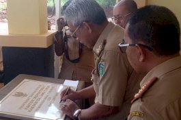 Husler Resmikan Kantor Inspektorat Kabupaten Luwu Timur