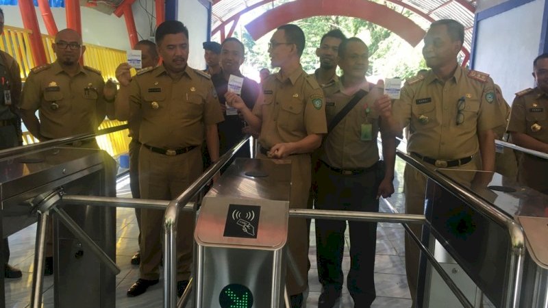 Masuk Bantimurung Kini Pakai Tiket Elektronik