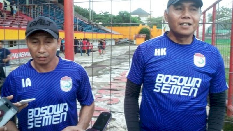 Herman Kadiaman (kanan) mengikuti AFC Goalkeeper Coaches Course Level I di Sawangan, Depok, pada 6-12 Januari 2019.