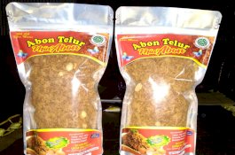 Mia Abon Lariskan 300 Bungkus Abon Telur dalam Sebulan