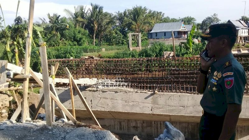 Jembatan Tamanroya Belum Rampung, Dandim Jeneponto Janji Bangun Jembatan Darurat