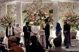 Presiden Jokowi Tandatangani Prasasti Cinta Rapsel-Azizah, Ini Isinya