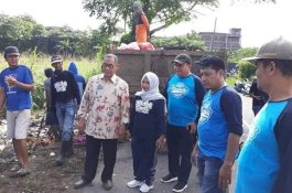 Terjun Pantau Program Jumat Peduli, Cara Wawali Support Warga
