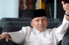 Tuding Jokowi Pura-pura Hidup Sederhana, Amien Rais Ungkit Fakta-faktanya