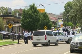 Pemuda 20 Tahun Itu Asyik Potong Rambut, Tiba-tiba Seorang Remaja Tikam Lehernya