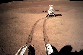 China Rilis Penampakan Permukaan di Sisi Terjauh Bulan