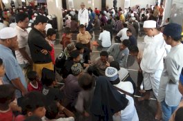 Berobat Tanpa Syirik, 800 Orang Ikut Rukiah Massal di Makassar