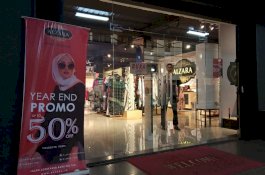 Ajak Muslimah Tutup Aurat, Butik Alzara Kasih Diskon 50%
