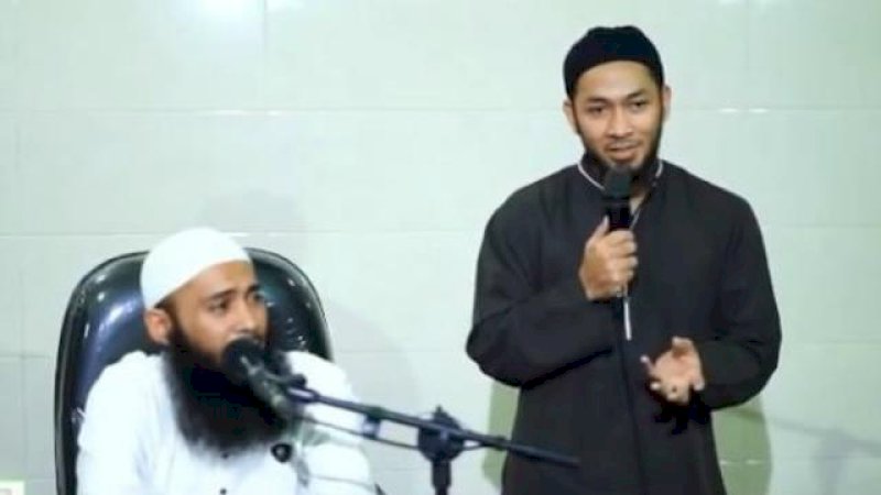 Uki NOAH dan Ustaz Syafiq Riza Basalamah.