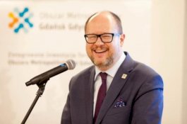 Walikota yang Ditikam di Atas Panggung Telah Meninggal Dunia