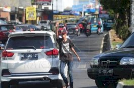 Main Kucing-kucingan dengan Pak Ogah, Ini Penjelasan Polrestabes Makassar