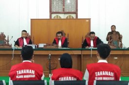 Hanya Tamatan SD, Manajer Keuangan Abu Tours Disoraki Agen dan Jemaah