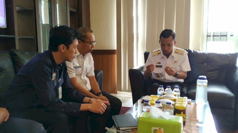 Wakil Bupati Jeneponto Paris Yasir mempertemukan BPJS dan RSUD Jeneponto, Rabu (16/1/2019).