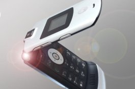 Ingat Motorola RAZR? Merek Ponsel ini Akan Dihidupkan Kembali