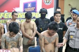 Tersangka Bebas Keluar Kota, Sidang Pembunuhan Tinumbu Ditunda Lagi