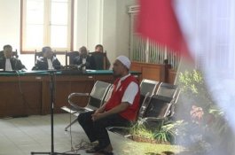 Pembacaan Tuntutan Ditunda, Kuasa Hukum Abu Tours Marah Besar