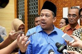 Sebut Debat Capres Mirip Cerdas Cermat SMP, Fahri Hamzah: Stop Sandiwara Ini