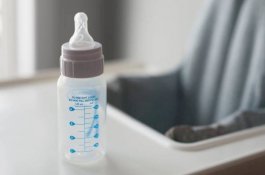 Bunda, Kenali Jenis Botol Susu Bayi Anda