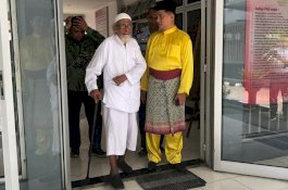 Jokowi Akui Pembebasan Abu Bakar Ba'asyir Atas Usulan Yusril