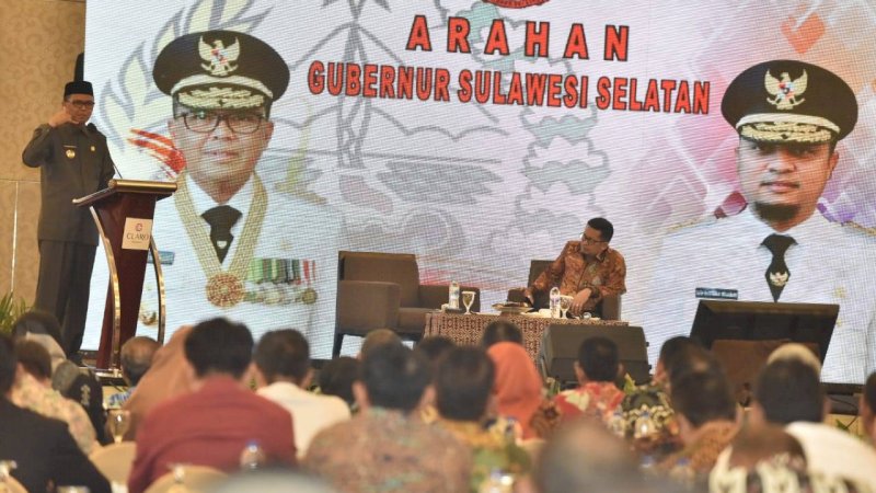 Nurdin Abdullah Puji None di Depan Ratusan Kepala Sekolah