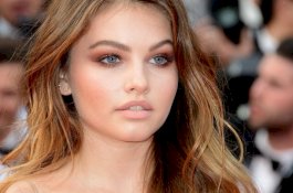 Gadis Paling Cantik di Dunia Ikutan 10 Years Challenge, Tapi Ada yang Salah