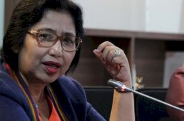 Debat Panas, Jubir Jokowi Rebut Kertas dari Timses Prabowo karena Anggap Sebar Hoax