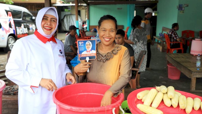 Datangi Warga Pattalassang, Indra Yusuf Ismail Disambut Haru