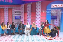 Ini Video Full saat Ayu Ting Ting Tendang Andika yang Pegang Pangkal Betis