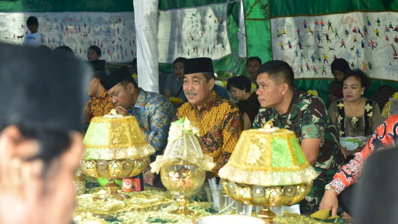 Bupati Sidrap Hadiri Acara Adat Komunitas Tolotang di Parinyameng