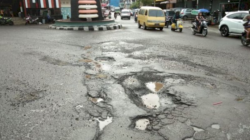 Jalan Berlubang di Parepare Menelan Korban, Begini Penjelasan Kadis PUPR