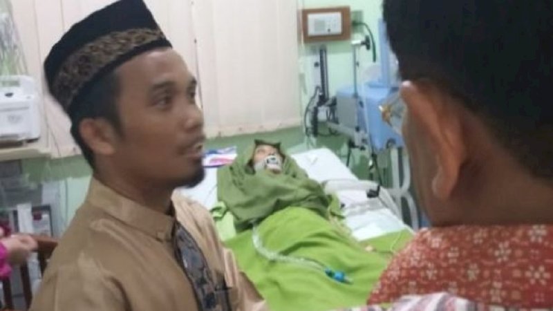 Hendak ke Pinrang Ceramah, Sampai di Parepare Ustaz Maulana Pulang karena Istri Sekarat