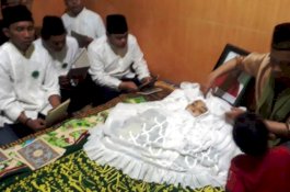 Ini Pesan Terakhir Sang Istri ke Ustaz Maulana Sebelum Meninggal