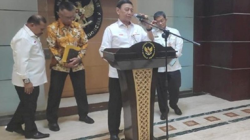 Menko Polhukam, Wiranto dalam saat bersiap konferensi pers Senin (21/1/2019). Sumber: Detik.