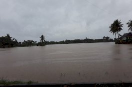 Banjir Rendam Tanete Riaja Barru, Jalan Menuju Soppeng Tertutup Air