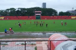 Samsidar Gagalkan Penalti Rasyid, PSM Makassar Ditahan Imbang Khaka FC