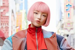 Jangan Terkecoh! Model Cantik ini Bukan Manusia