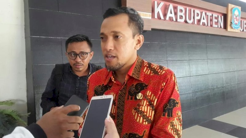 Wakil Bupati Jeneponto, Paris Yasir.