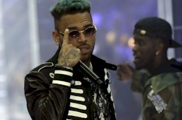 Chris Brown Ditangkap Atas Tuduhan Pemerkosaan di Paris