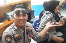 Ternyata...Banyak Polisi Takut Kecoa, Ini Buktinya