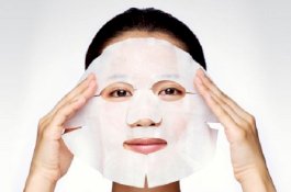 Tak Sekadar Mencerahkan Kulit, Masker Ini Juga Mengeluarkan Racun