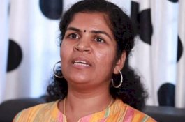 Wanita India yang Masukan Kuil Suci Dibuang oleh Keluarganya