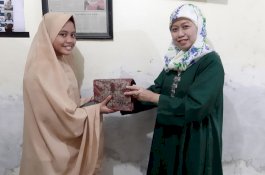Tampil Kritis, Siswi SMK Bulukumba Diundang Khusus ke Kediaman Andi Mariattang