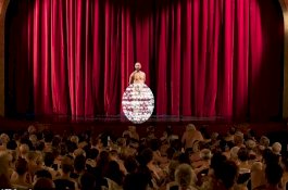 Teater Nudis Dibuka di Prancis, Aktor dan Penonton Semua Telanjang