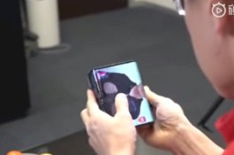 Xiaomi Perkenalkan Ponsel Layar Lipat Ganda Pertama di Dunia