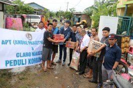 APT dan Claro Makassar Peduli Korban Banjir